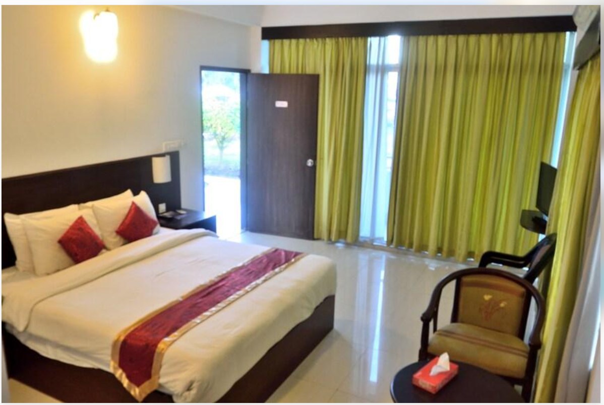Inani Royal Resort Limited, Marine Drive Road