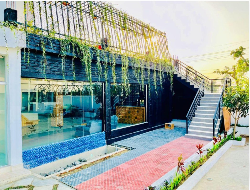 Jinia Resort, Barno Road, New Beach Rd